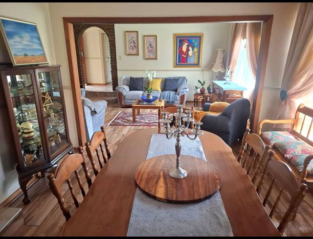 3 BEDROOM HOUSE FOR SALE IN HELIKON PARK